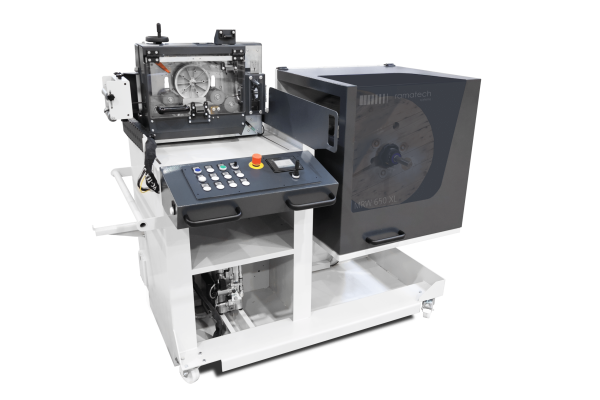 Winding cables for a larger winding volume